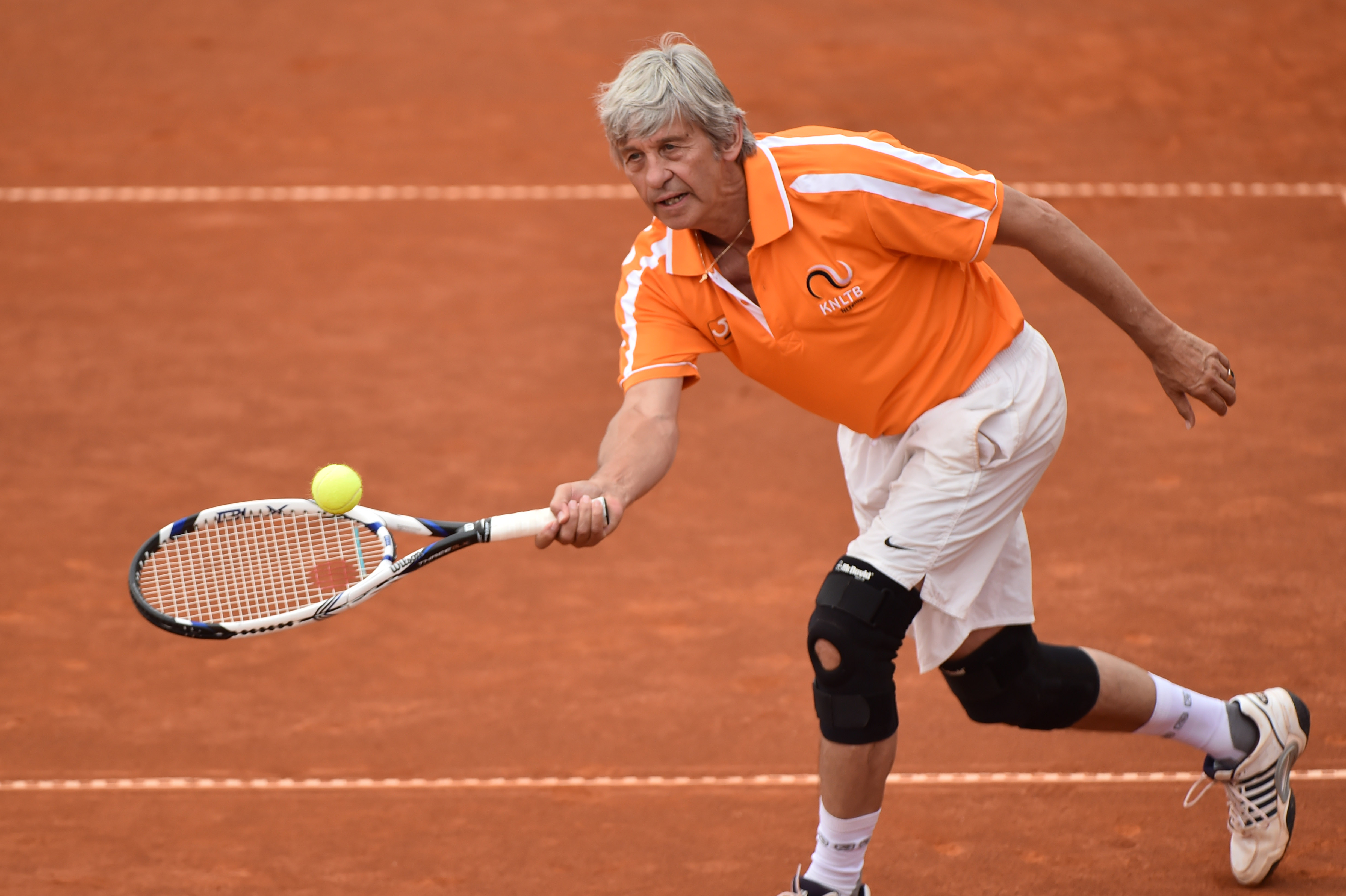 M70 JACK CRAWFORD NED vs ITA Tennis - 36th ITF Super-Seniors World Championships 2016 - Umag - Croatia Photo Ray Giubilo